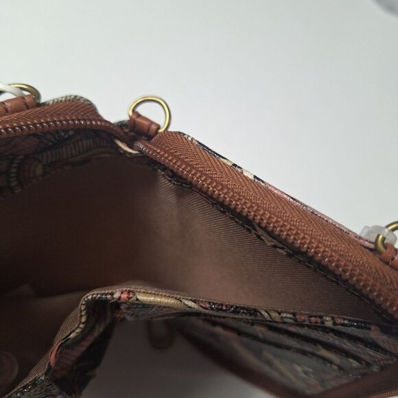 Sakroots Wristlet Wallet Pockets Card Slots Zip Floral Pink Brown Small 6 Inch - Picture 4 of 7